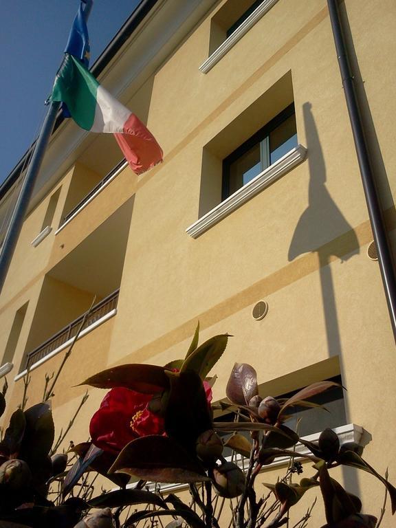 Albergo Al Portico Azzano Decimo Esterno foto